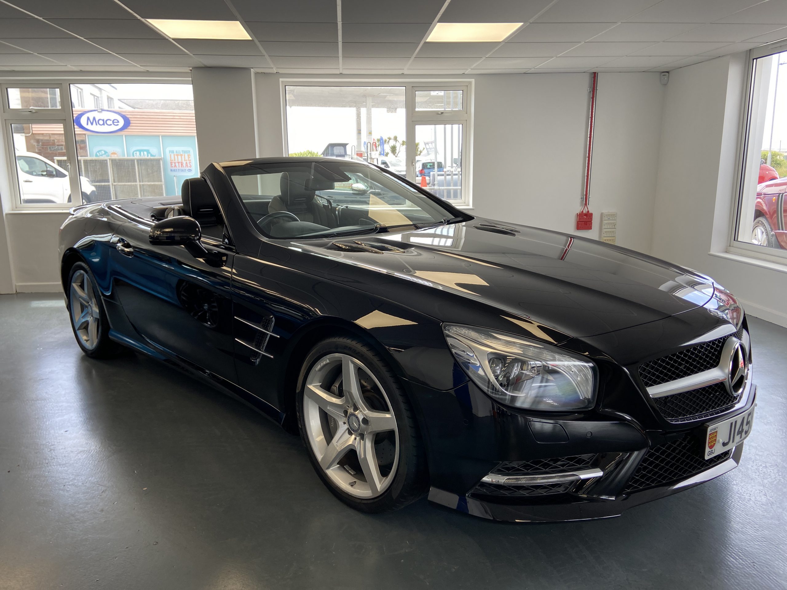 2015 Mercedes – Benz Sl400 Amg Twin Turbo Sport Roadster 14,300 Miles 